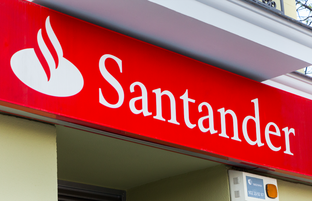 CyberRescue ostrzega przed fałszywymi e-mailami od Santander Bank Polska!